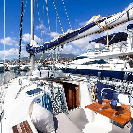 Deliziosa Barca A Vela In Esclusiva Con Parcheggio Gratuito Botel
