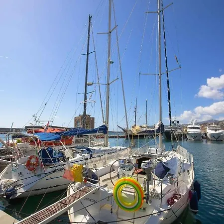 Deliziosa Barca A Vela In Esclusiva Con Parcheggio Gratuito Botel
