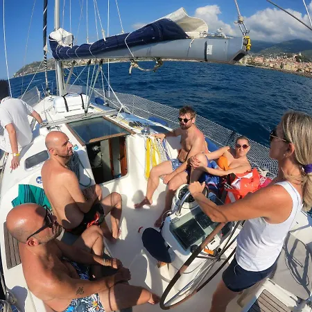 Deliziosa Barca A Vela In Esclusiva Con Parcheggio Gratuito *